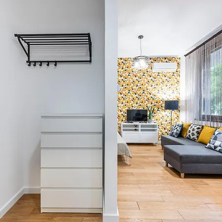 Vertigo Modern Studio-free Private Parking-fast Wi-fi Apartman Újvidék