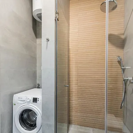 Apartment Vertigo Modern Studio-free Private Parking-fast Wi-fi *