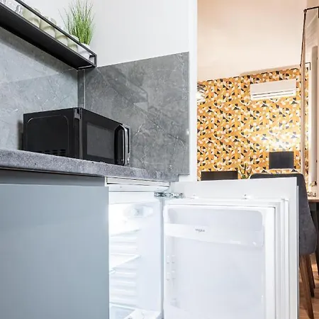 アパート Vertigo Modern Studio-free Private Parking-fast Wi-fi ノヴィ・サド