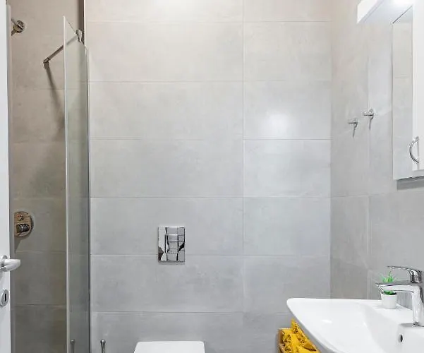 Vertigo Modern Studio-free Private Parking-fast Wi-fi Apartman