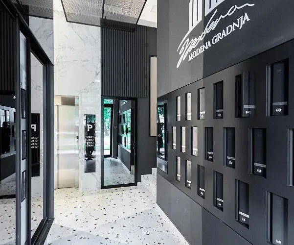 Vertigo Modern Studio-free Private Parking-fast Wi-fi Apartman